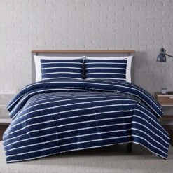 Pem America Truly Soft Maddow 2-Piece Twin XL Comforter Set In Navy
