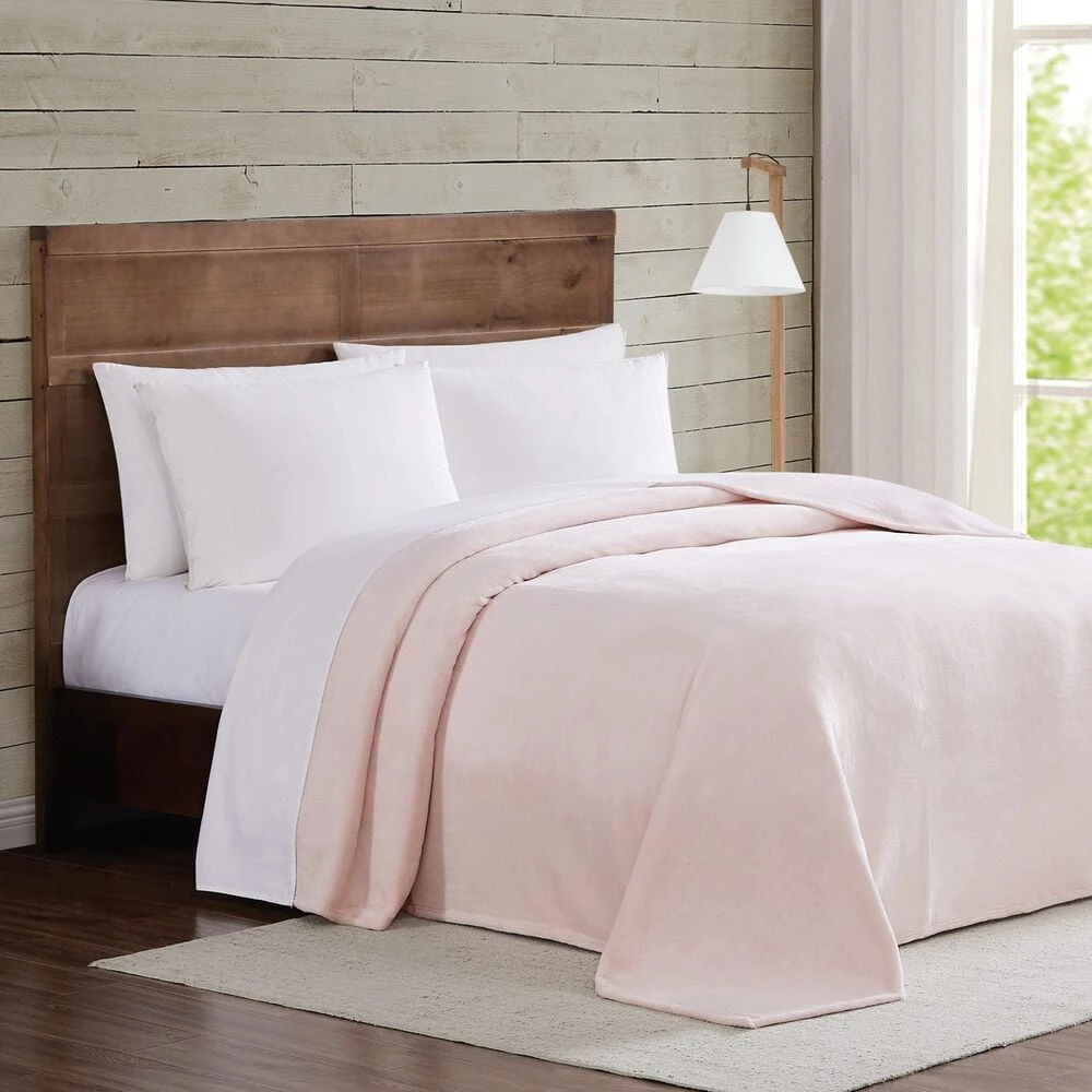 Pem America Truly Soft Velvet Plush Twin XL Blanket In Blush 4 Pem America Truly Soft Velvet Plush Twin XL Blanket In Blush - Image 2