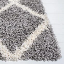 Safavieh Venus Shag VNS681J 4' X 6' Grey And Ivory Area Rug -Home Decoration Series 5792520 4