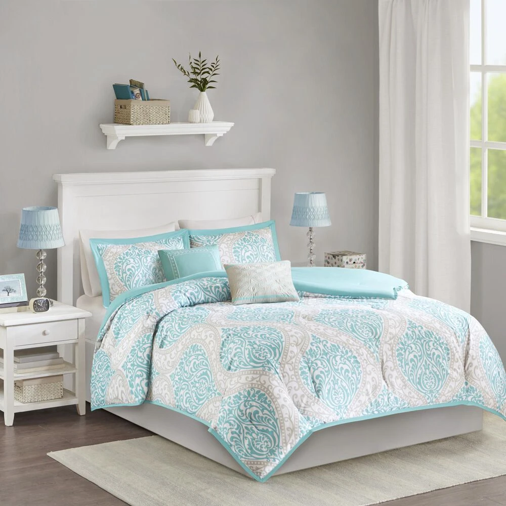 Hampton Park Senna 4-Piece Twin/Twin XL Comforter Set In Aqua 10 Hampton Park Senna 4-Piece Twin/Twin XL Comforter Set In Aqua - Image 8
