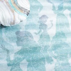 Safavieh Disney Princess Assurance 2'3" X 3'9" Light Blue And Turquoise Kids Rug -Home Decoration Series 6205621 3