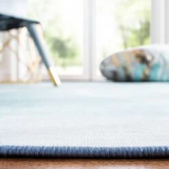 Safavieh Disney Princess Assurance 2'3" X 3'9" Light Blue And Turquoise Kids Rug -Home Decoration Series 6205621 6