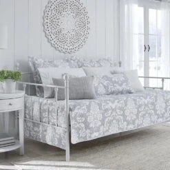 Revman Venetia 4-Piece Daybed Bonus Set In Grey