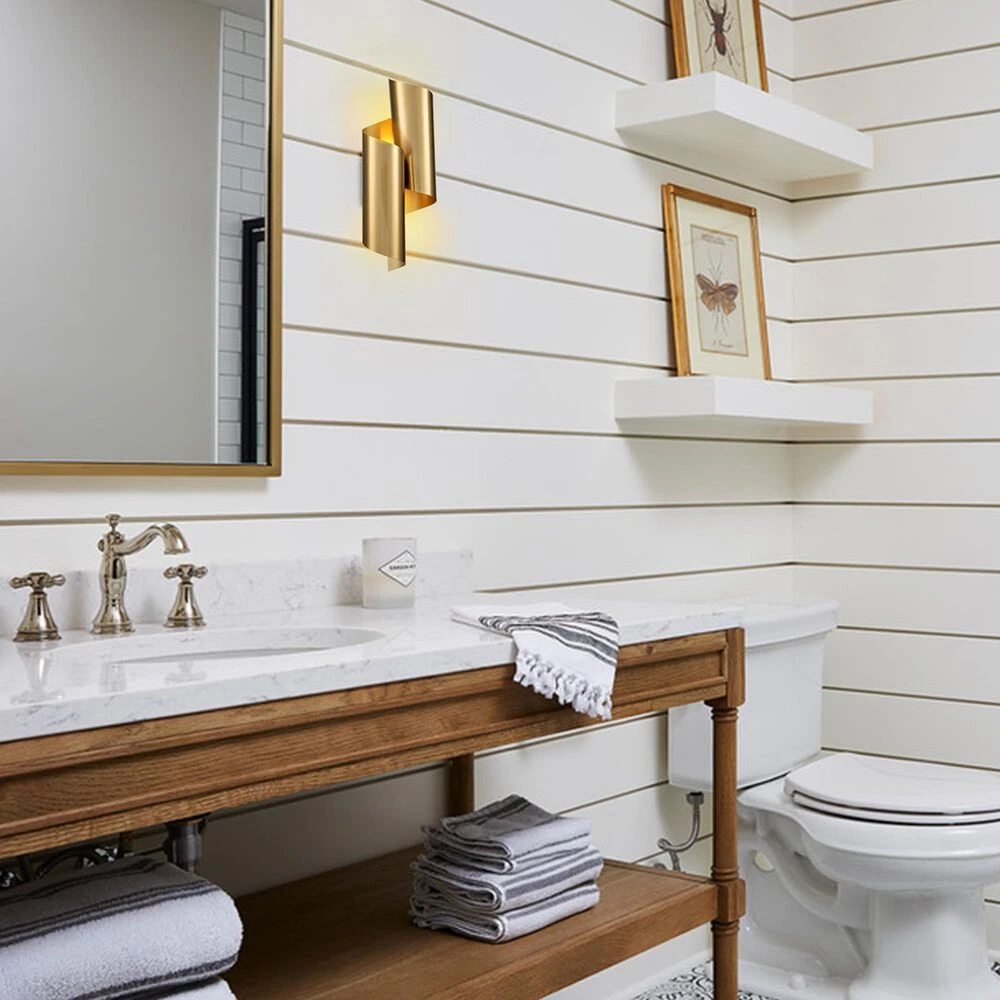 Claxy 1-Light Streamline Wall Sconce In Brass 5 Claxy 1-Light Streamline Wall Sconce In Brass - Image 3