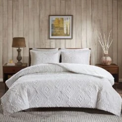 Hampton Park Teton 3-Piece Full/Queen Quilt Set In Ivory